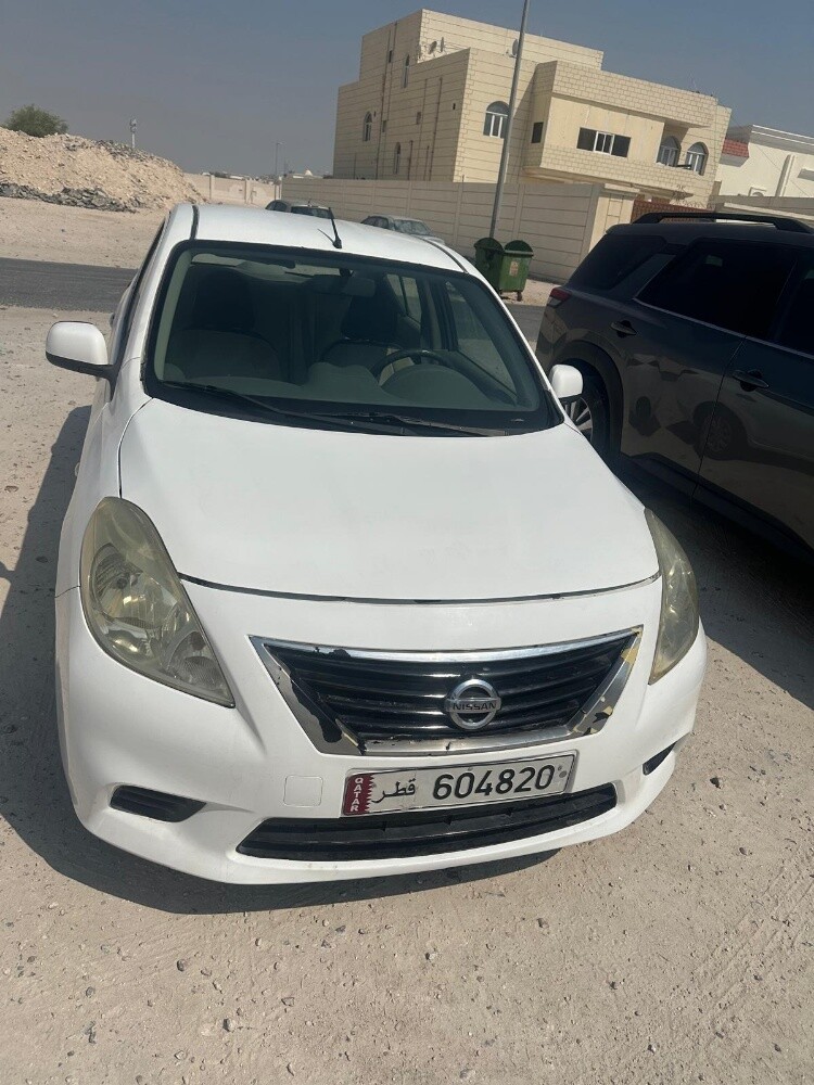 Nissan sunny - 1