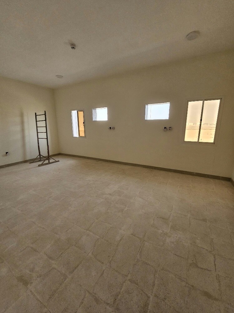 مبنى سكن للإيجار في المزروعة - 3