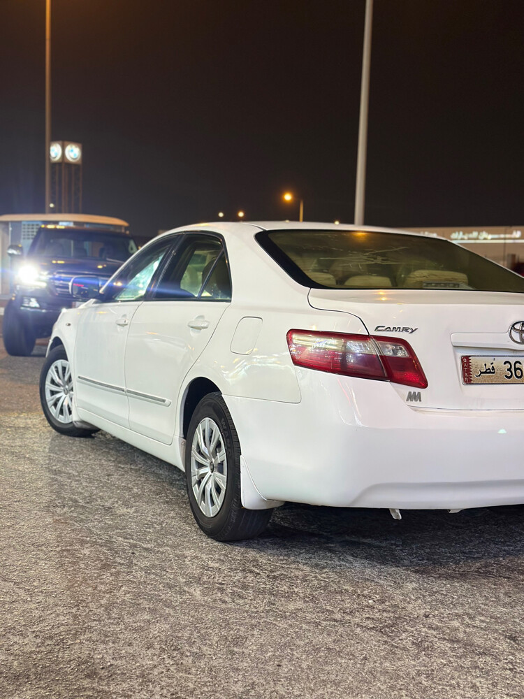 Toyota Camry  - 5