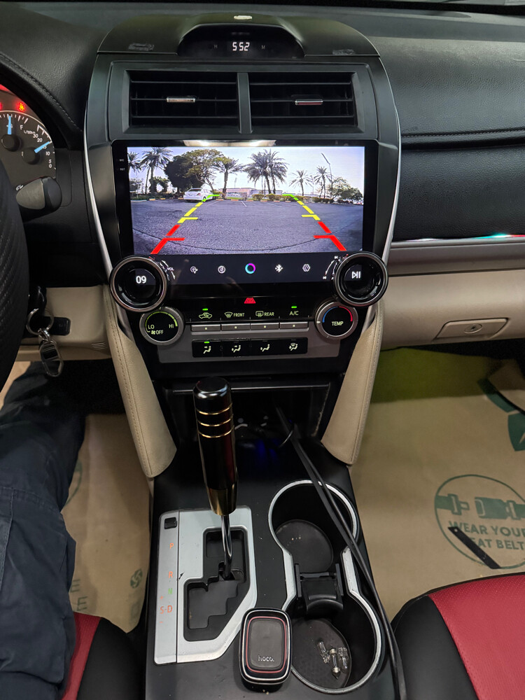 Toyota Camry 2012 - 10