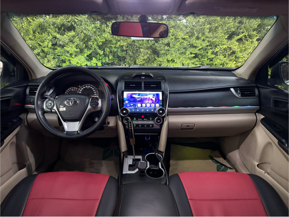 Toyota Camry 2012 - 8