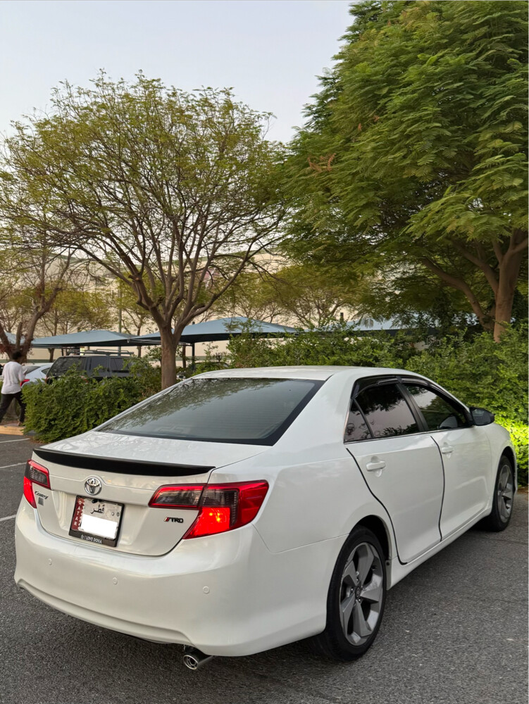 Toyota Camry 2012 - 4