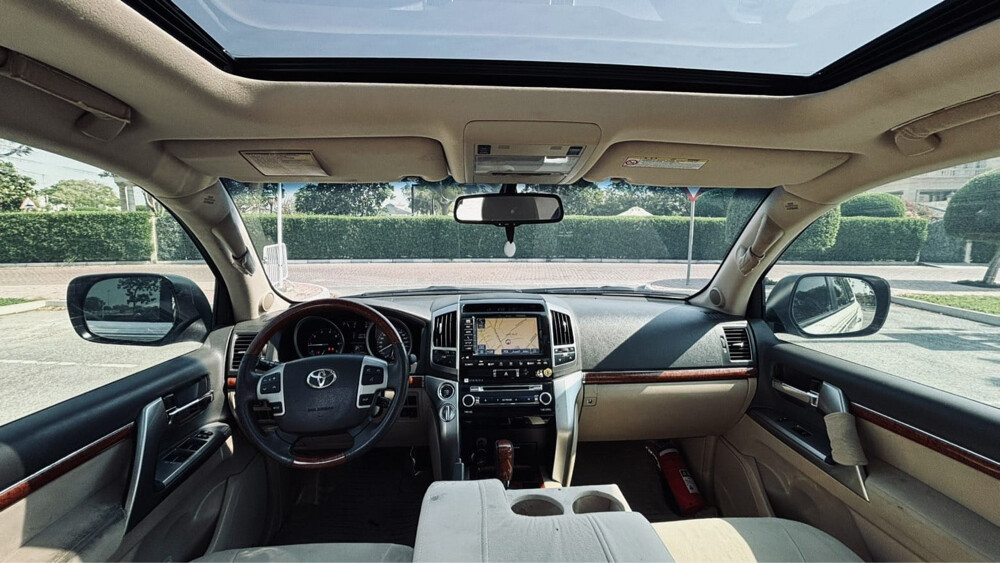 Toyota Land Cruiser VXR - 10