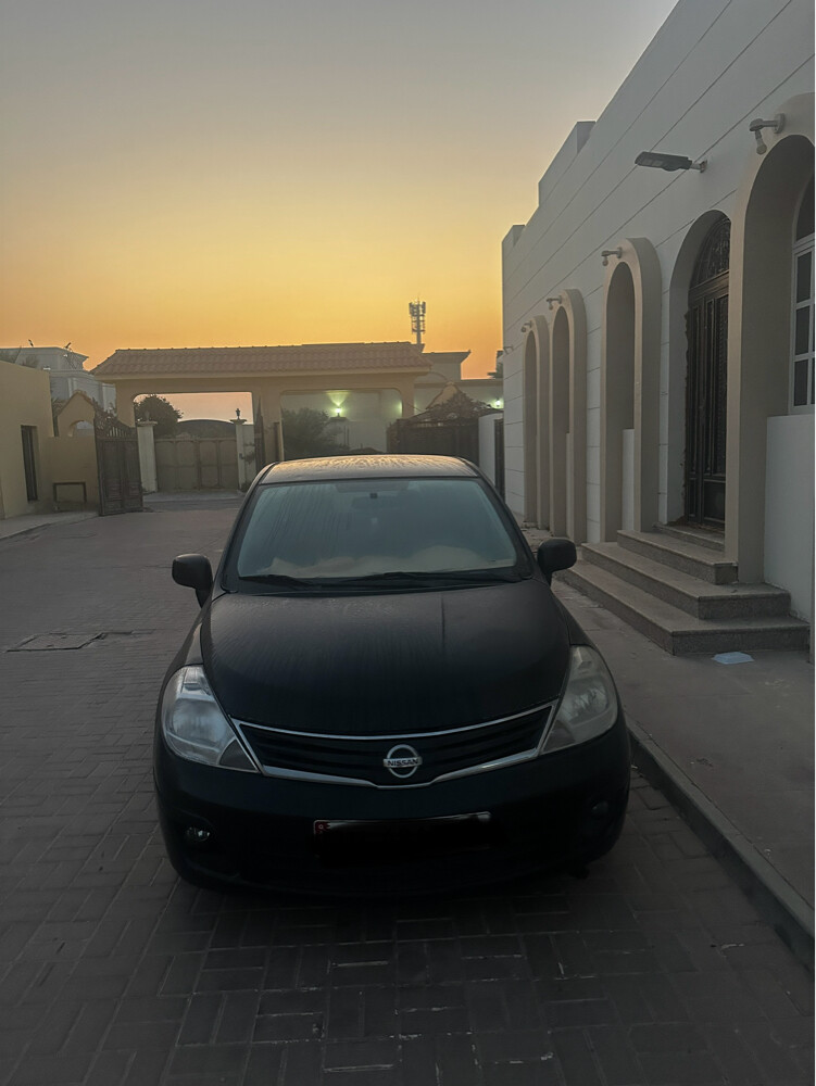 Nissan Tiida - 2