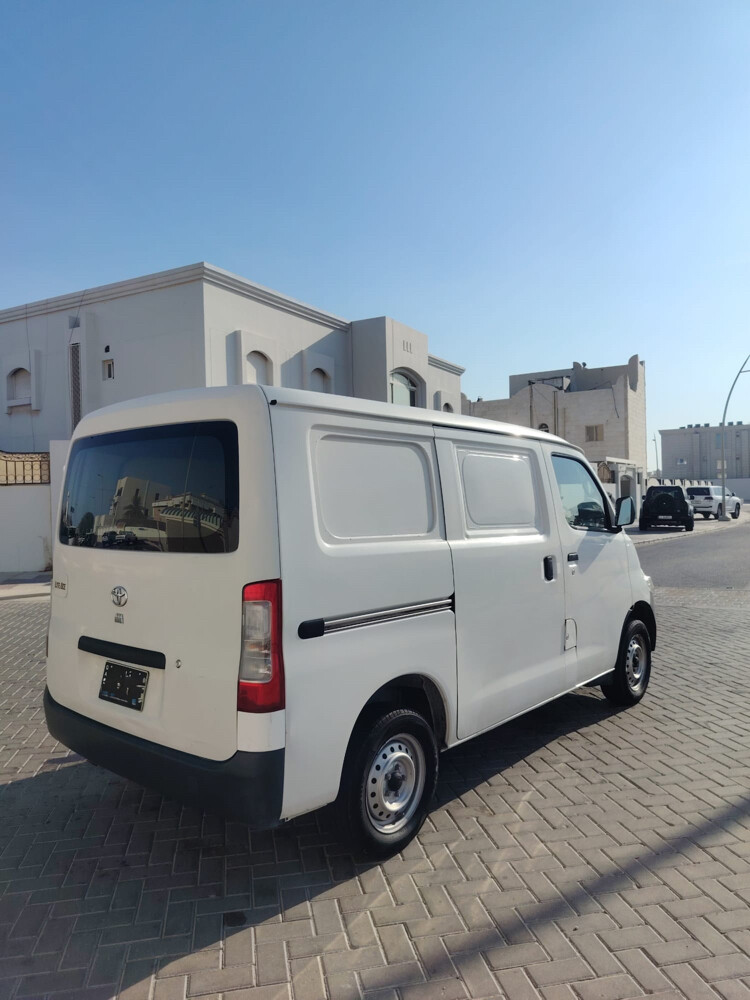 TOYOTA LITE ACE VAN 2023 - 6