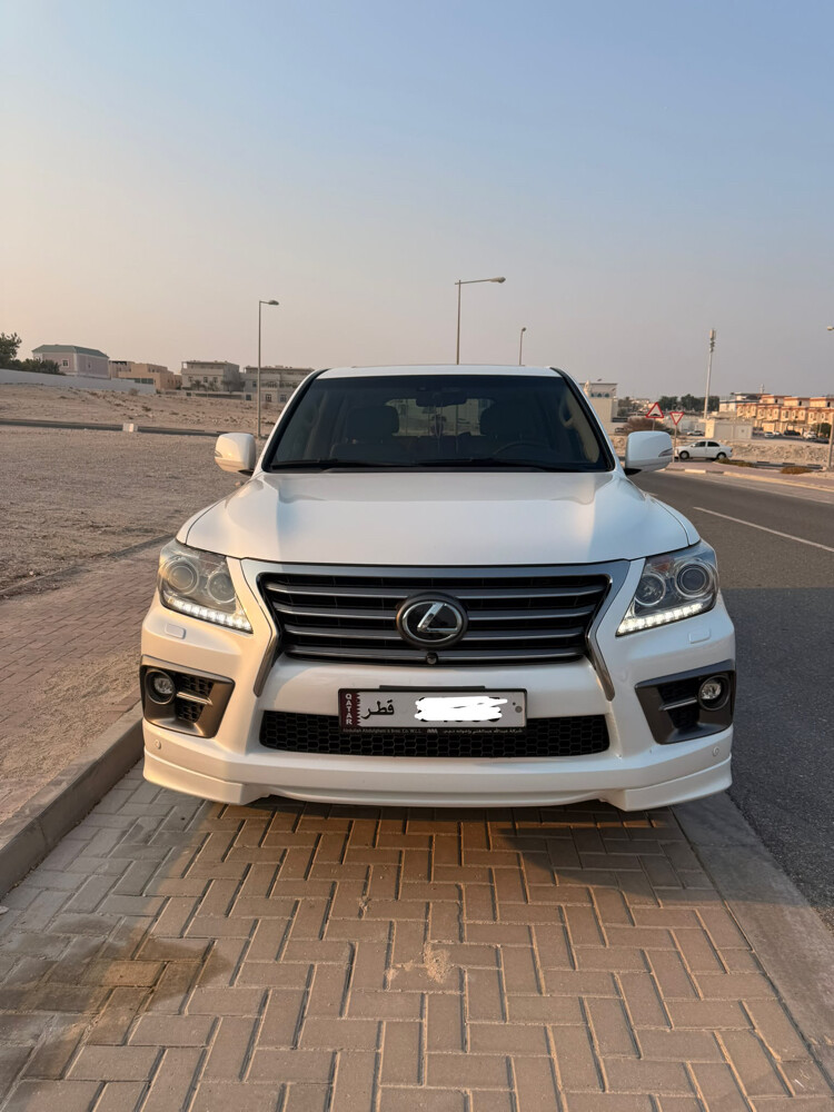 Lexus LX570 S - 2