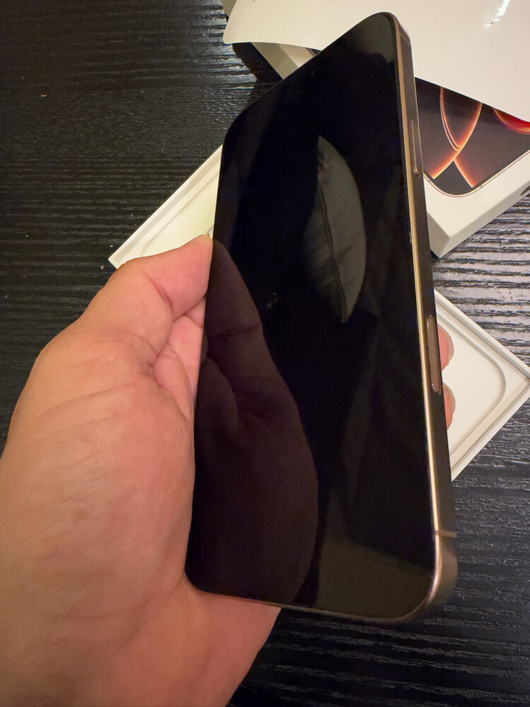 iphone 16 promax 256 GB - 7