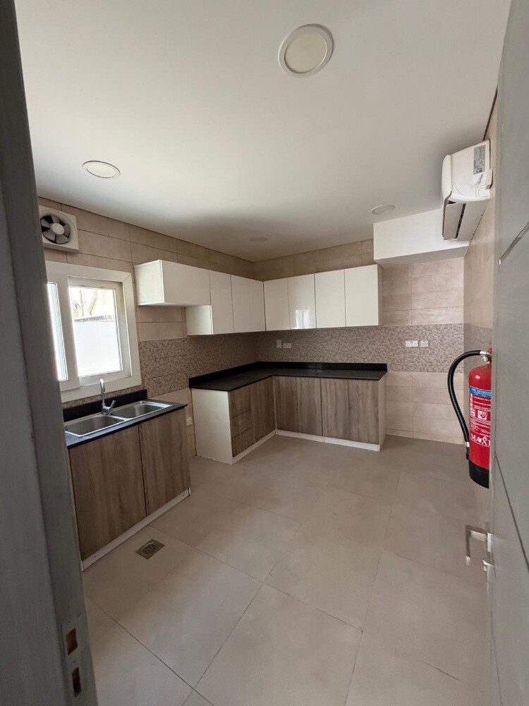 A detached villa for rent, used but - 15