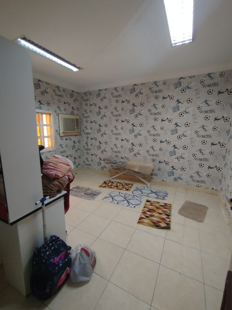 For rent flat at m. khlifa South - 6