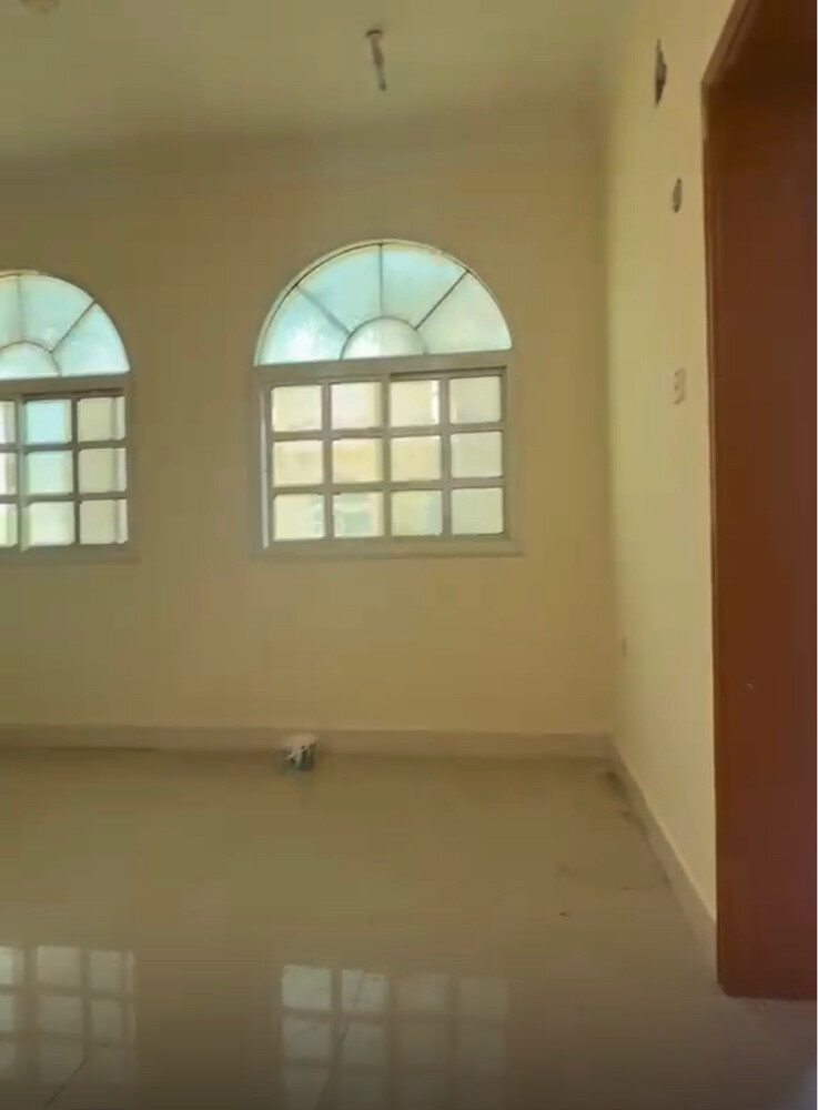 لاجار فيلا داخل مجمع اجار 8000  - 1