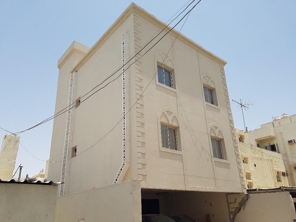 عماره سكنيه موقع متميز بسوق غزه - 3