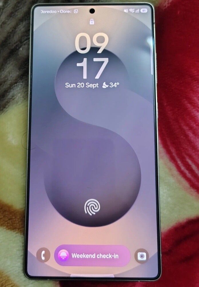 Samsung Galaxy S25Ultra + Airpods - 2