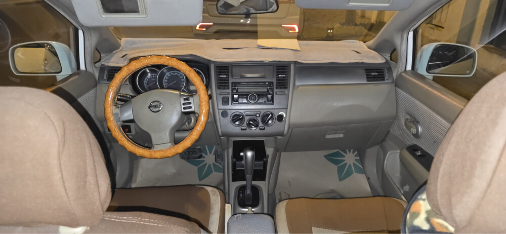 NISSAN TIIDA Hatchback FOR SALE - 4