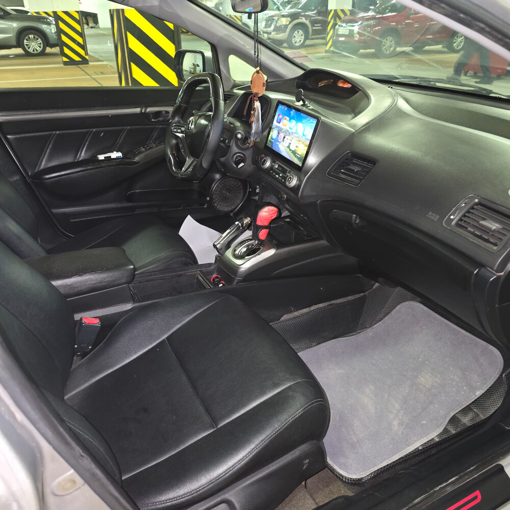 Honda Civic Full Option - 7
