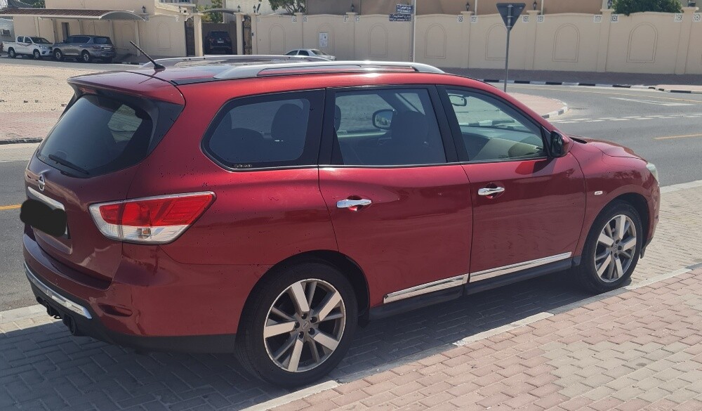 For sale: 2016 Pathfinder - 2