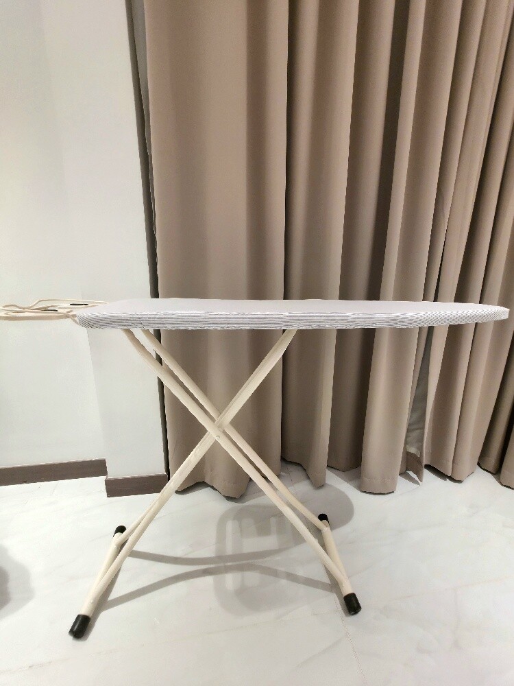 طاولة مكواة للبيع - 2