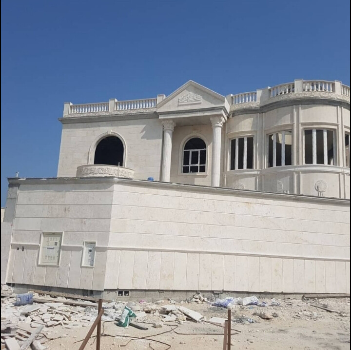 بناء الملاحق واضافه الدور الثاني  - 12