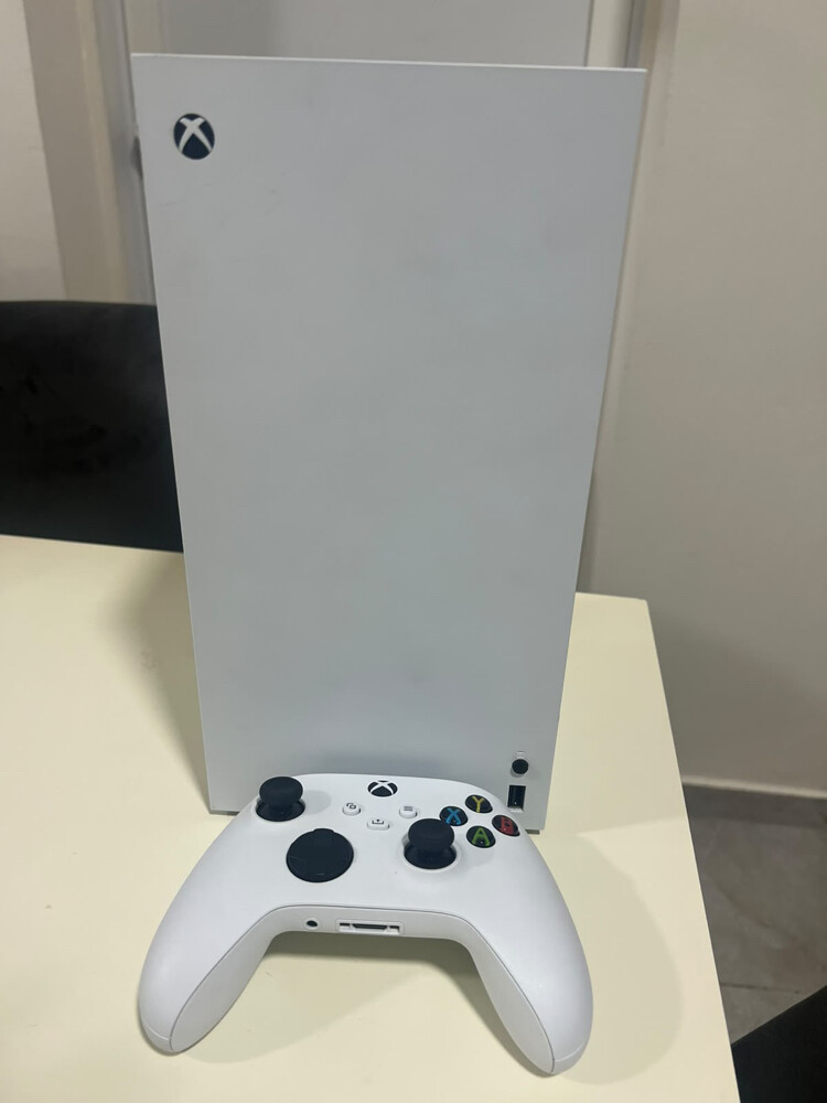 Xbox series X white - 2