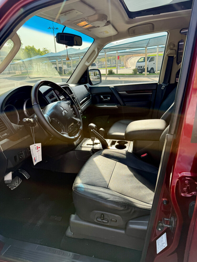 Mitsubishi Pajero 3.8 Gold Edition - 8