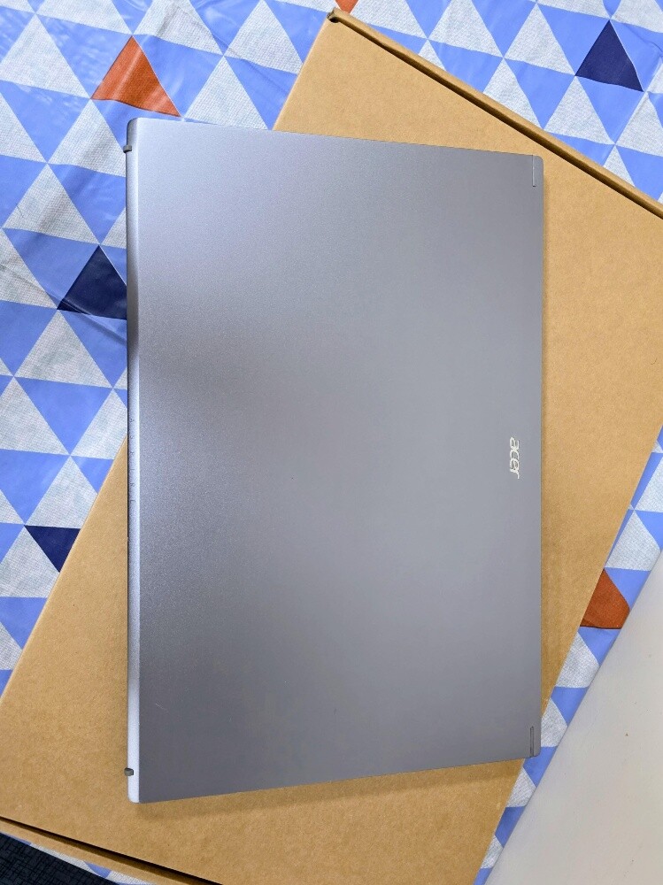 ACER Aspire 5 i7-12 16GB-1TB 15.6"F - 5