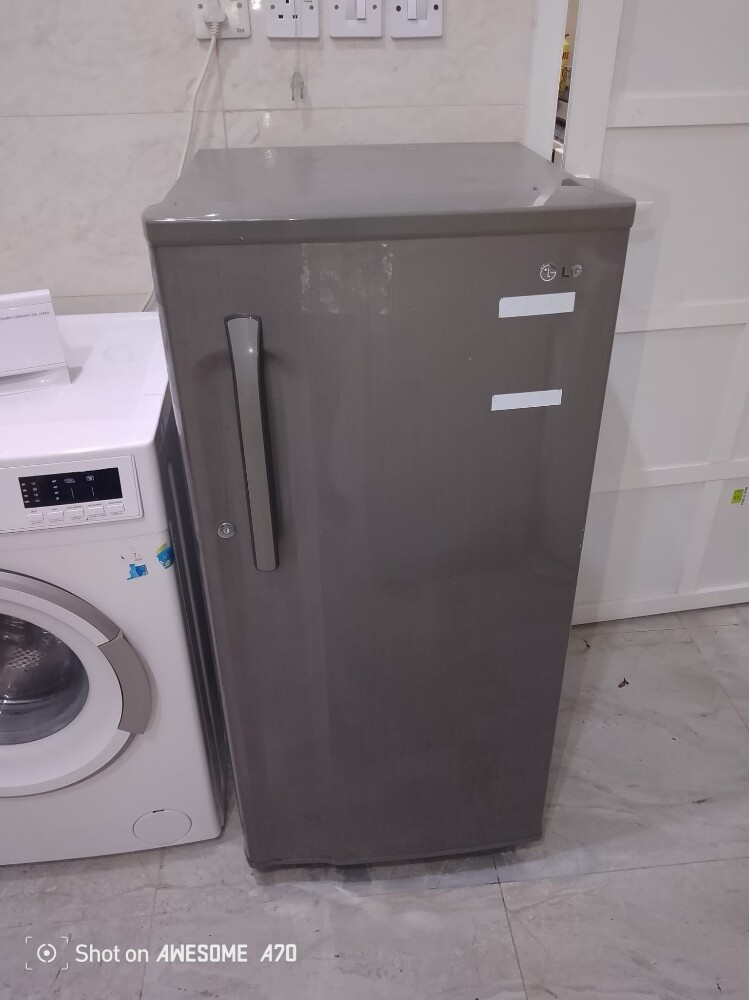 Lg fridge for sell. - 1