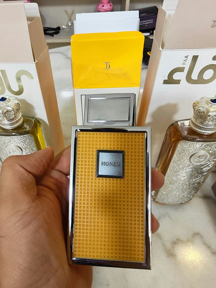 عطر عربيه فاخر ونادر للبيع او بدل - 6