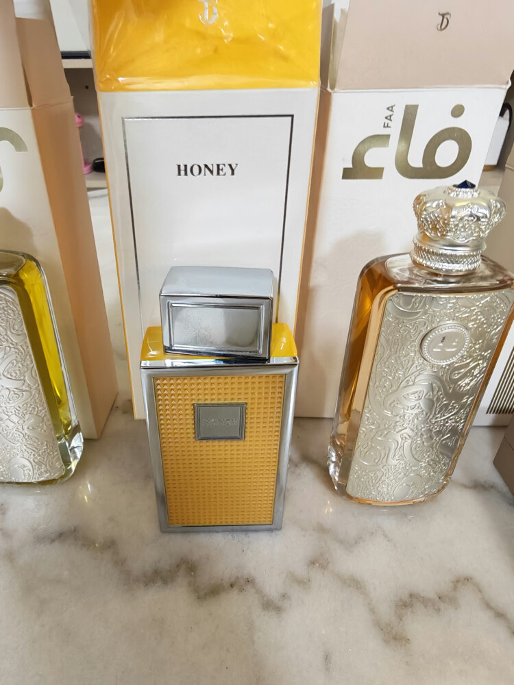 عطر عربيه فاخر ونادر للبيع او بدل - 5