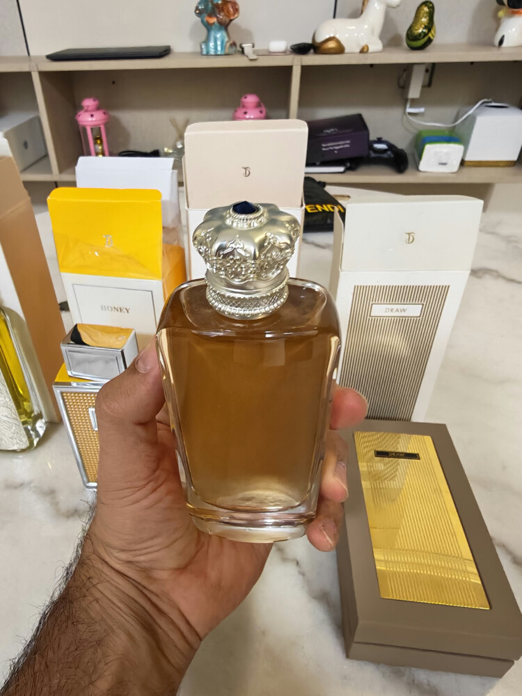 عطر عربيه فاخر ونادر للبيع او بدل - 8