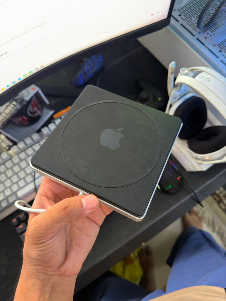 Apple USB SuperDrive - 3