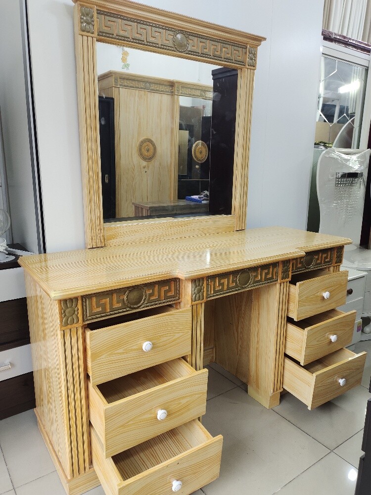 drasing table for sale - 1