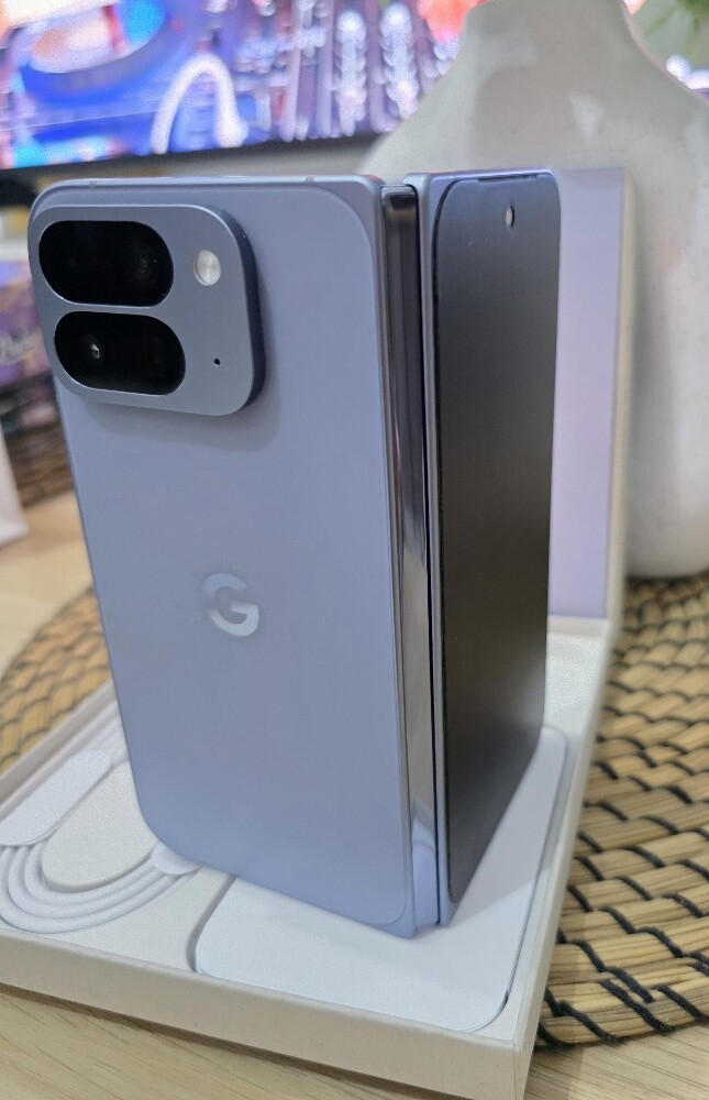 Google Pixel 10 Pro Fold Blue - 5