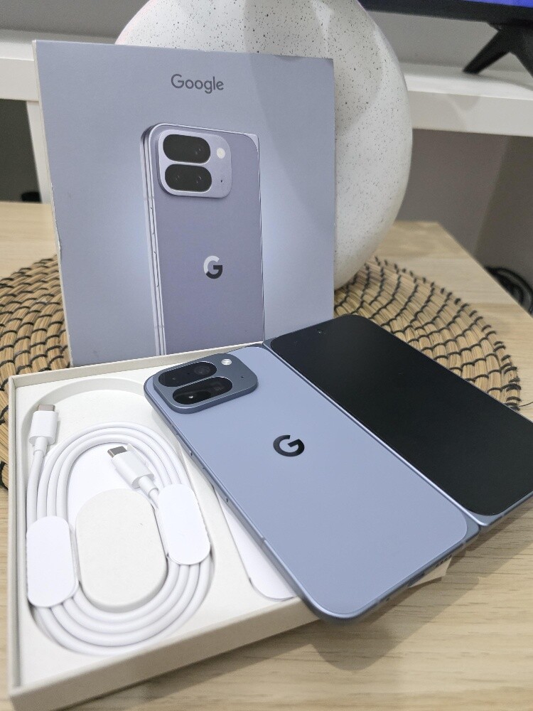 Google Pixel 10 Pro Fold Blue - 7