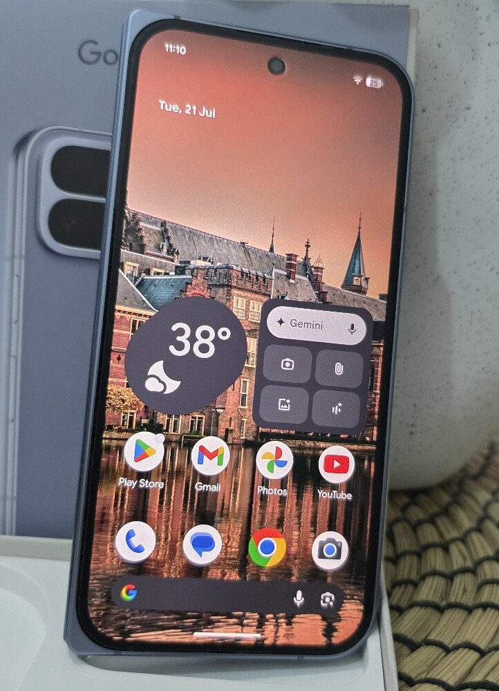 Google Pixel 10 Pro Fold Blue - 6