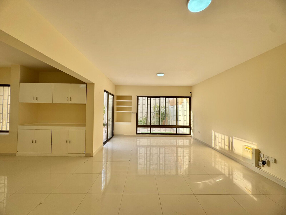Villa 3 Bedrooms + In Al Hilal - 2
