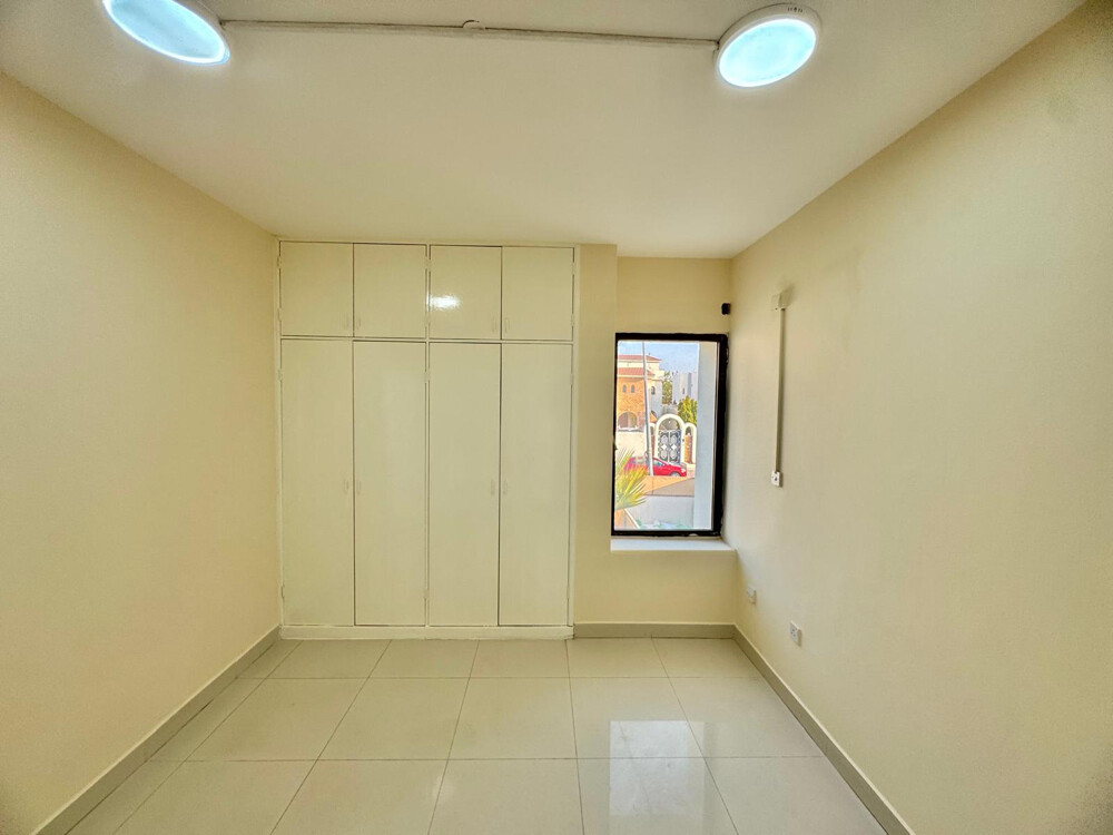 Villa 3 Bedrooms + In Al Hilal - 11