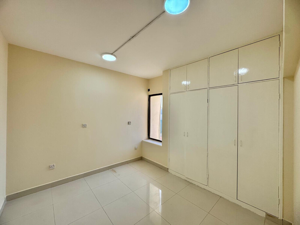 Villa 3 Bedrooms + In Al Hilal - 15
