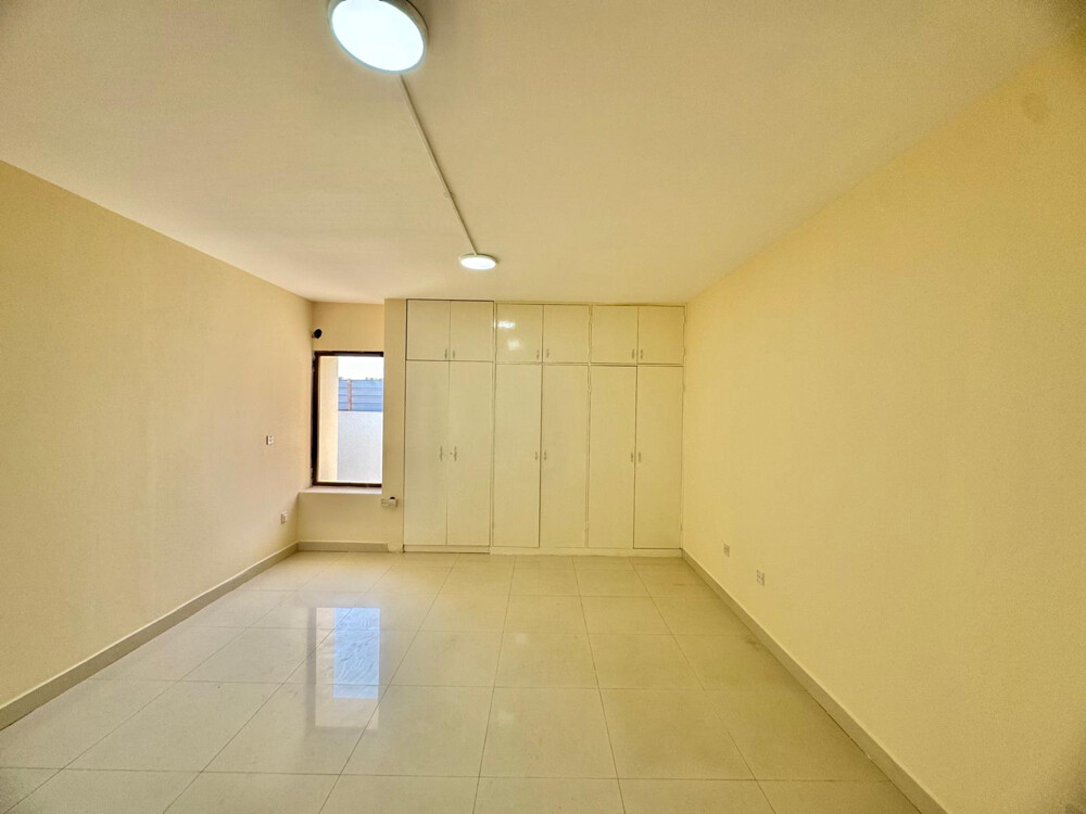 Villa 3 Bedrooms + In Al Hilal - 13
