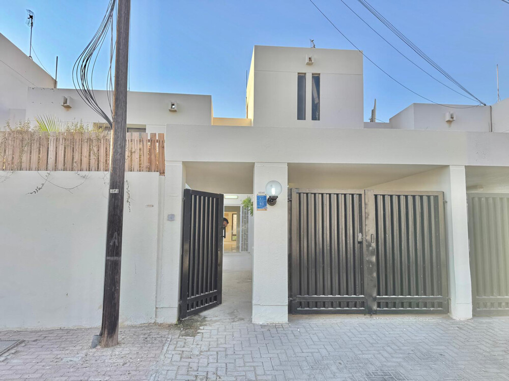 Villa 3 Bedrooms + In Al Hilal - 1