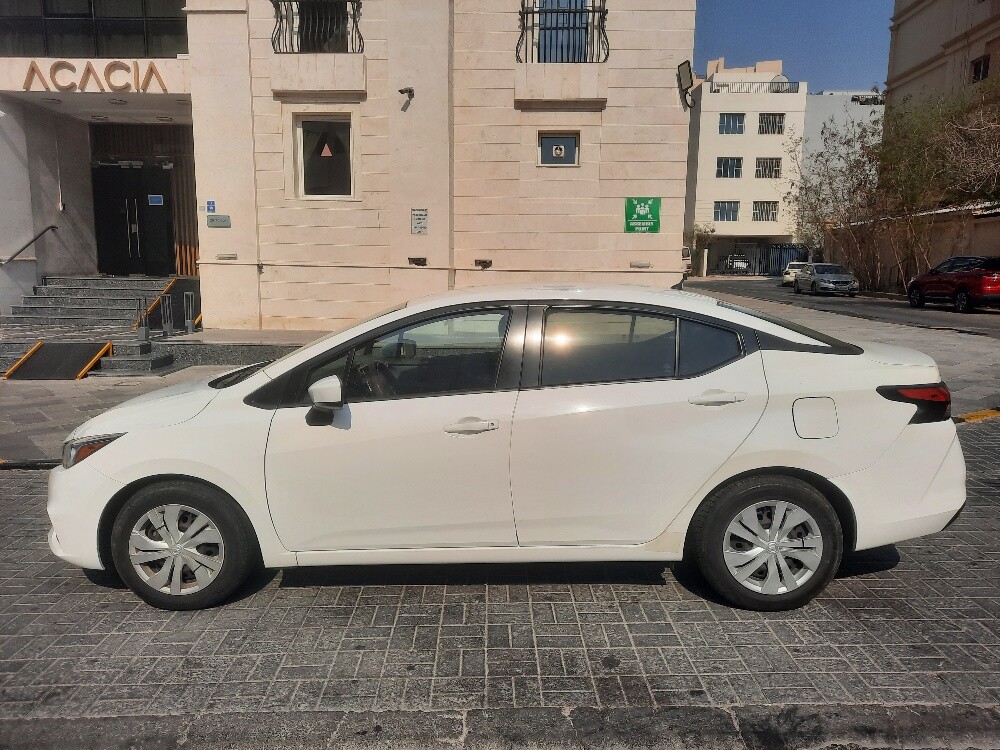 ready to drive very good maintenance car. new battery. new tyre. everything is okay istimara full 1 year - 1