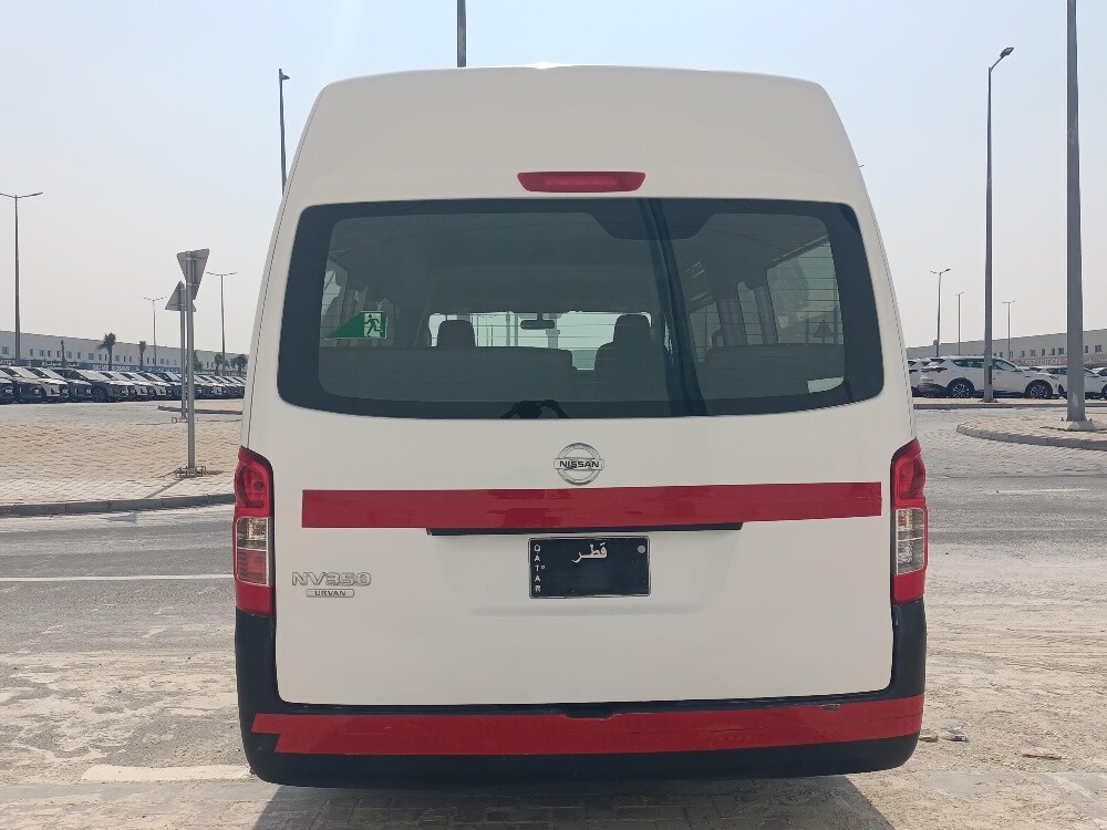 Nissan Urban Van - 3