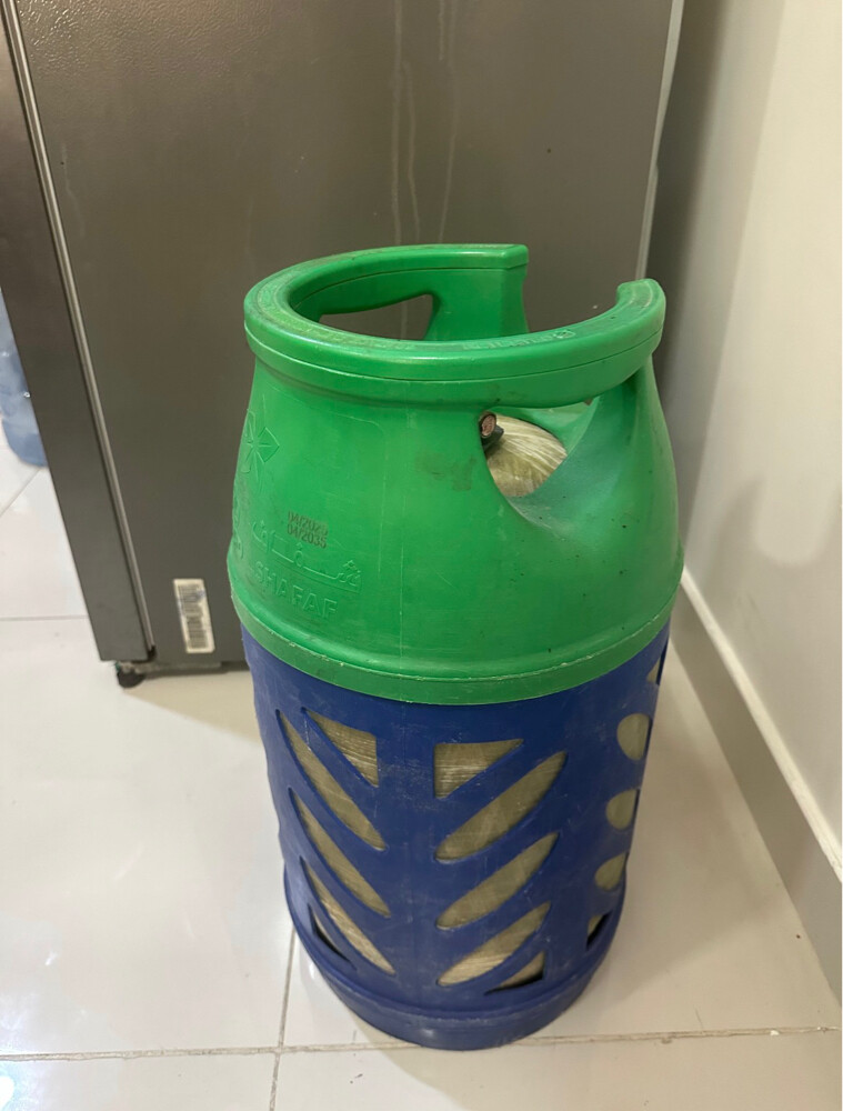 gas cylinder 12 kg - 1