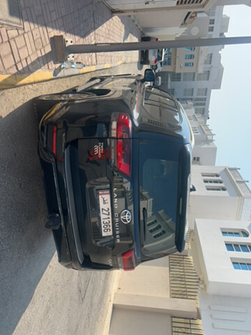 Toyota Land Cruiser - 2