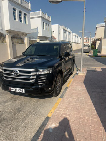Toyota Land Cruiser - 1