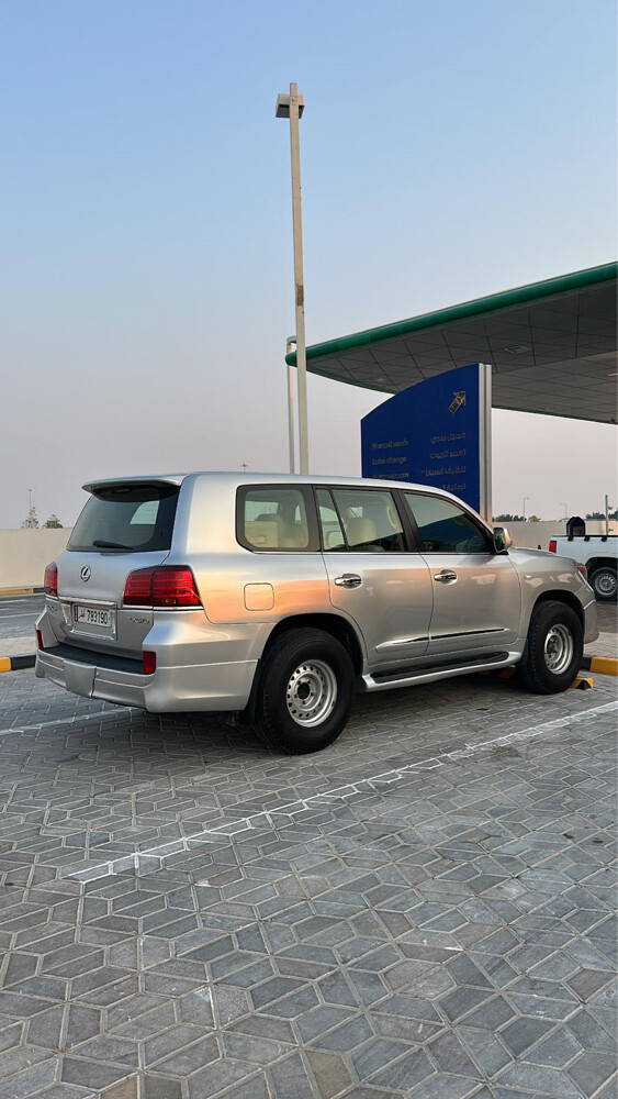 لكزس - 1