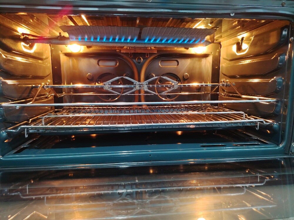italian LG GAS Stove Sale - 1