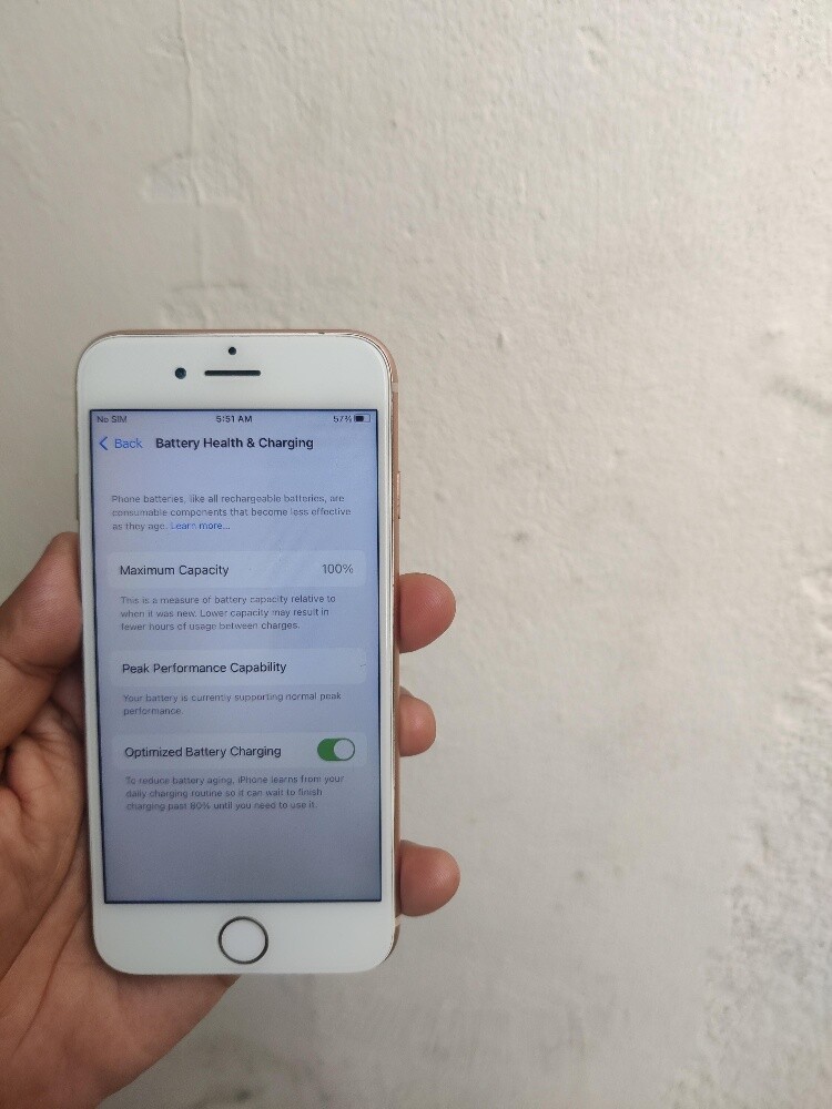 I phone 8 64GB - 3