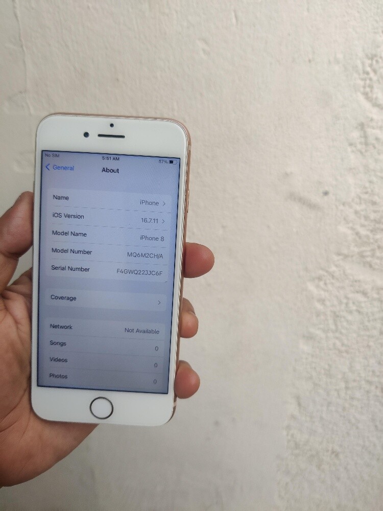 I phone 8 64GB - 2