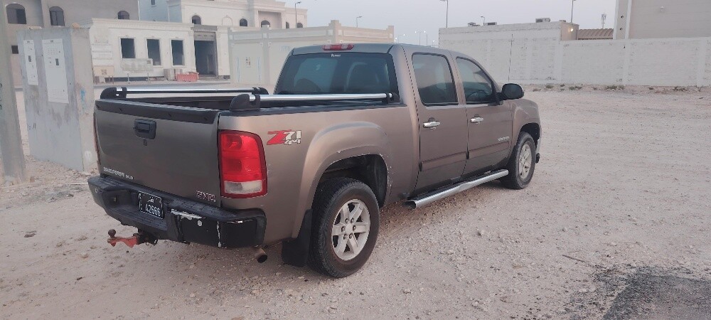 جي ام سي   2013 - 4