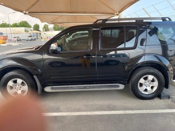 Nissan Pathfinder SE 2012 - 2