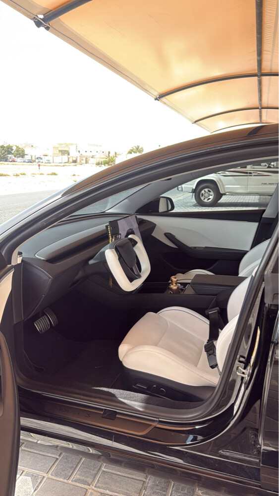 مودل ٣ بريفورمنس - 3